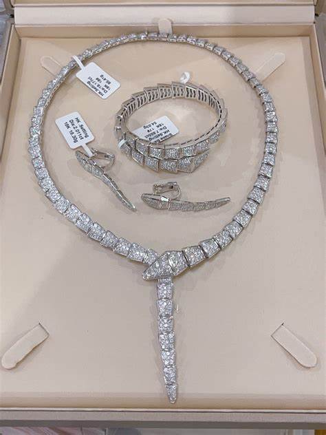 JEWEL SET